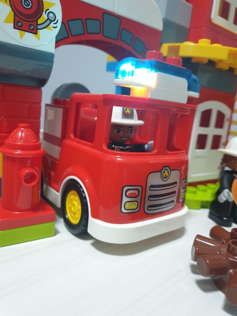 Lego Duplo remiza i pizzeria