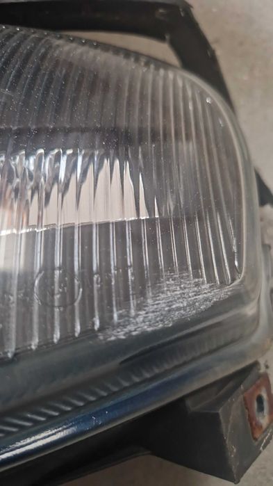 Parachoques frontal Volvo S60 e Faróis