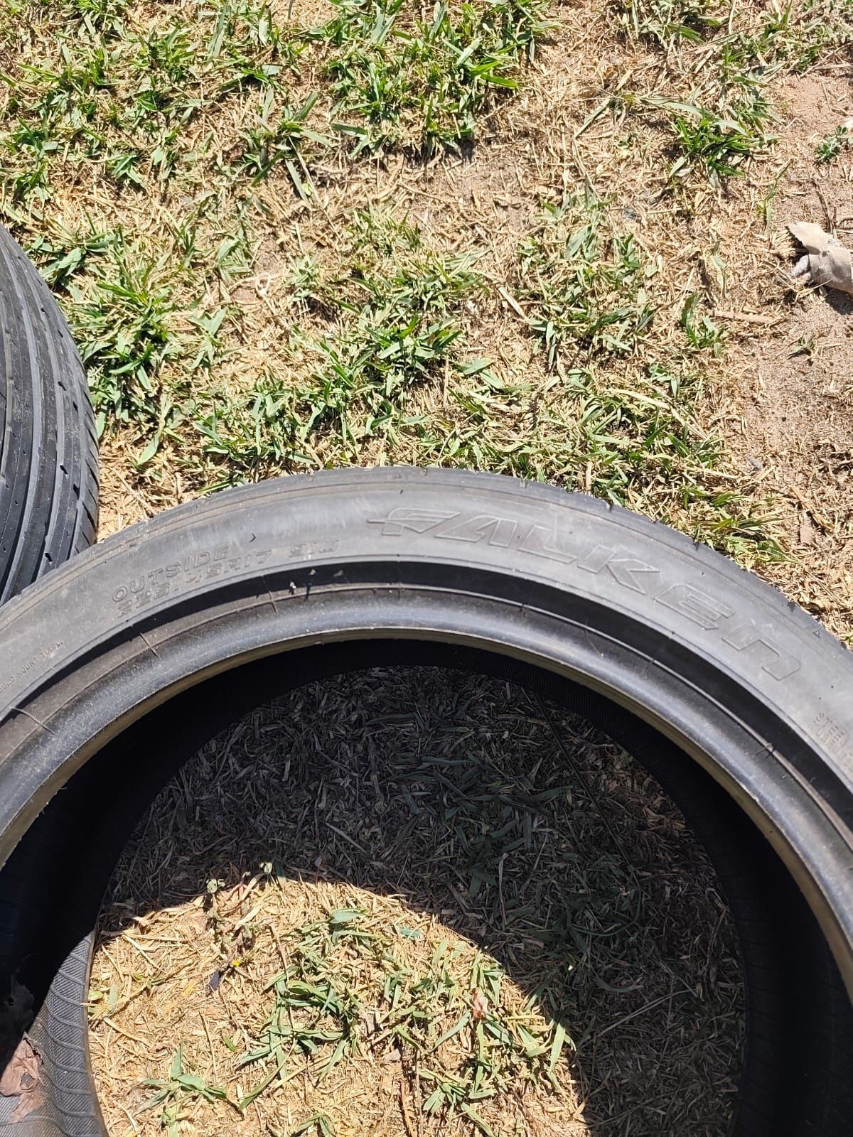 2 pneus Michelin + 2 Falken usados