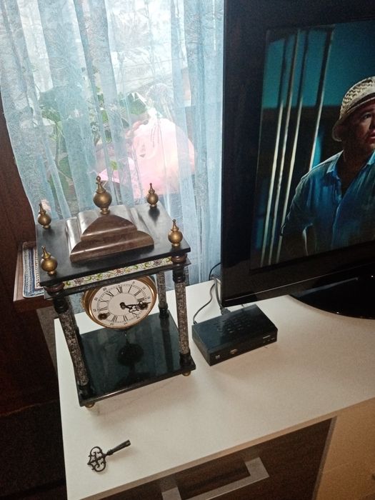 Продам часи в идеале. Точный ход. Звонкий бой