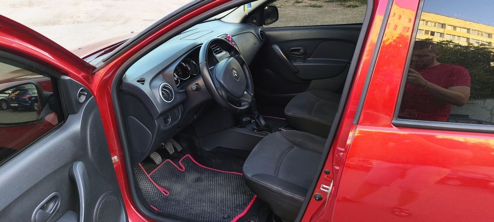 Оренда, для роботи в таксі та інше, автомобіля Renault Sandero 2