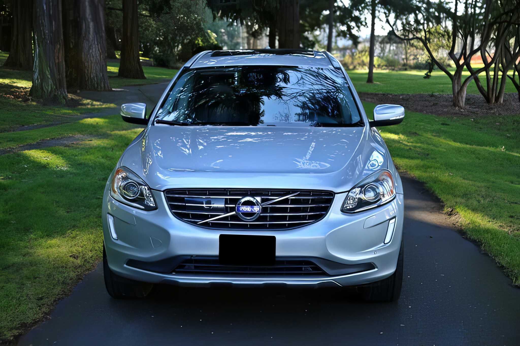 2016 Volvo     XC60