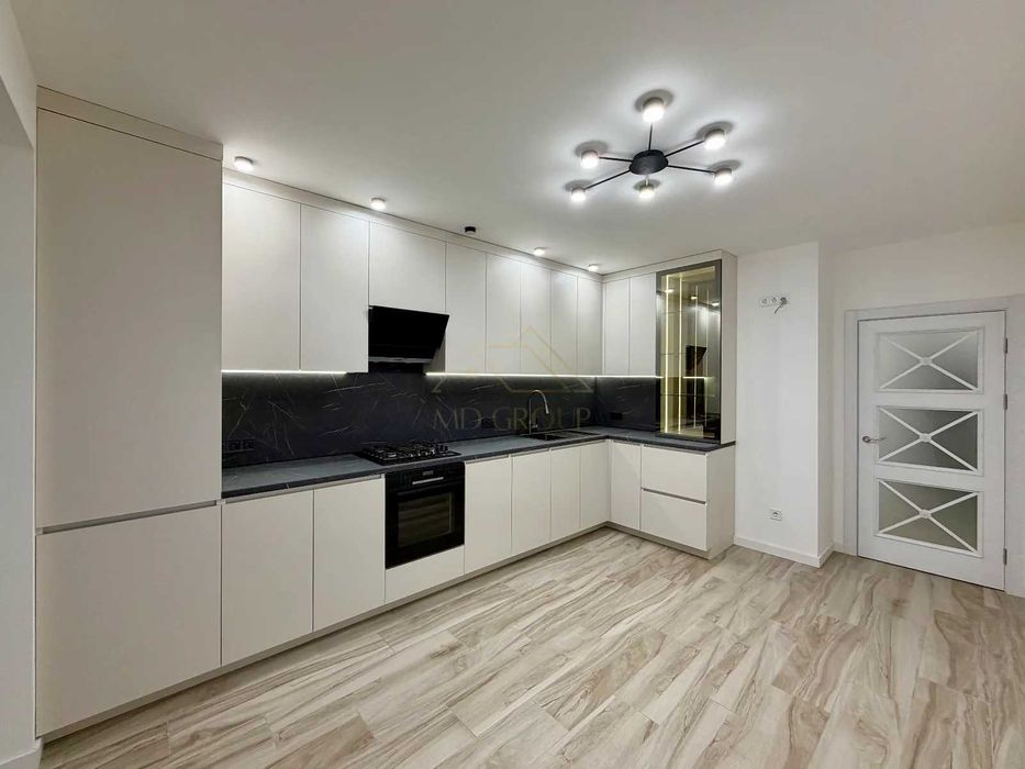 Продаж 1-кімнатної квартири з краєвидом на річку