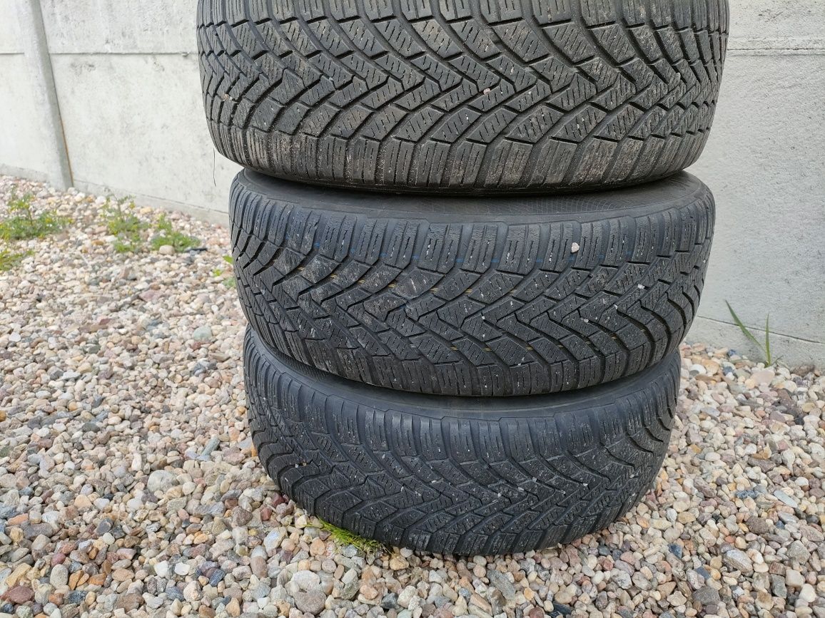 Opony 195/60R15 4 szt z felgami et 45