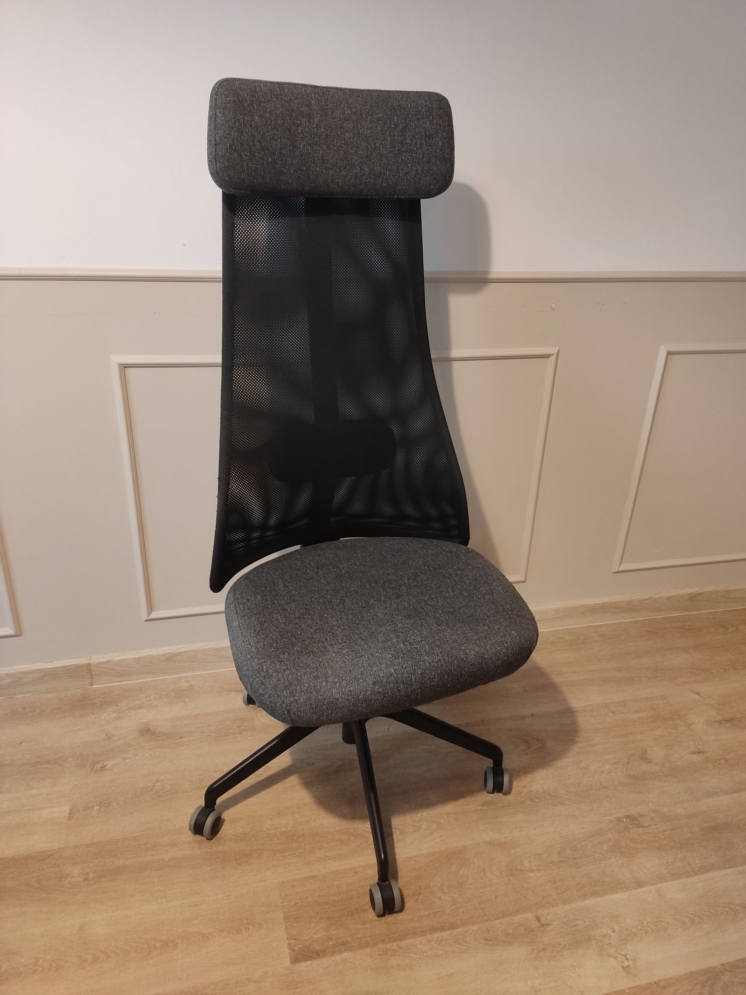 Fotel biurowy Ikea JARVFJALLET