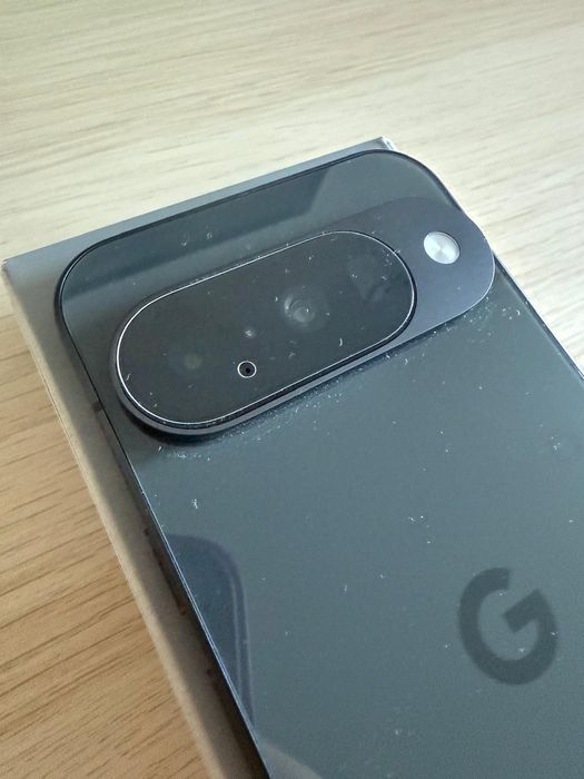 Google Pixel 10 + Google Pixel Watch 3 - Novo