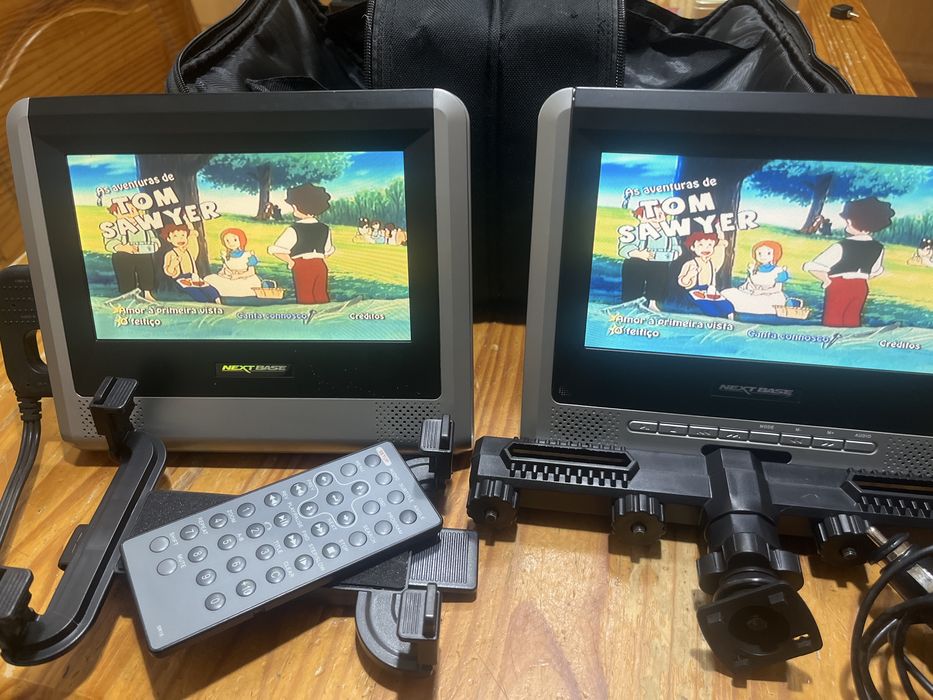 Vendo dvd duplo para automove banco  de traz