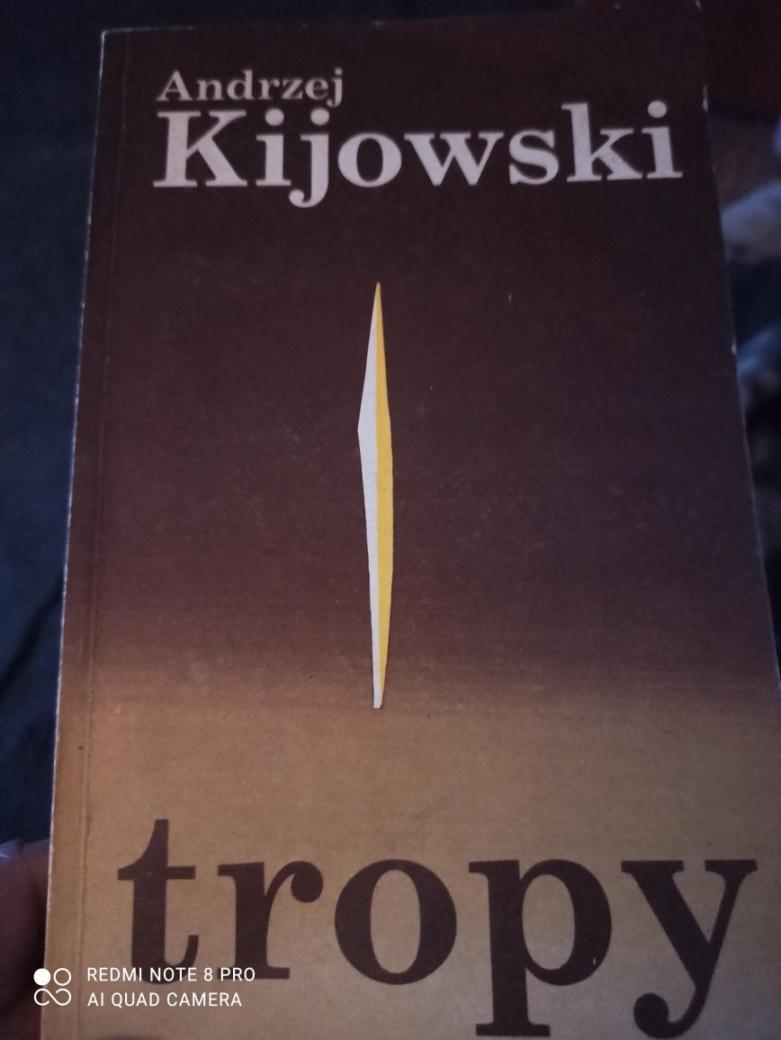 "Tropy" Andrzej Kijowski