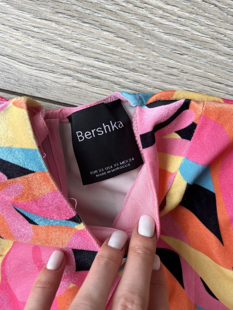 Платя bershka