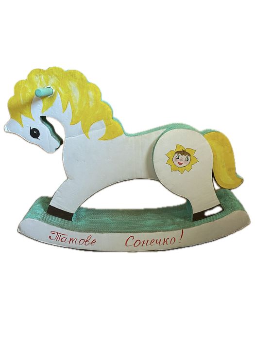 Гойдалка коник из гофрокартону.