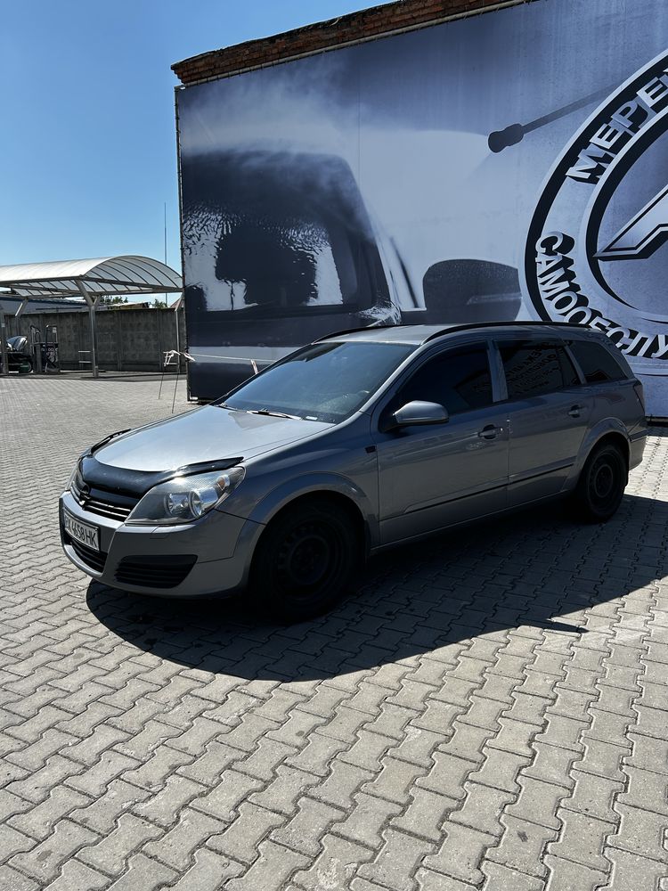 Продам Opel Astra H