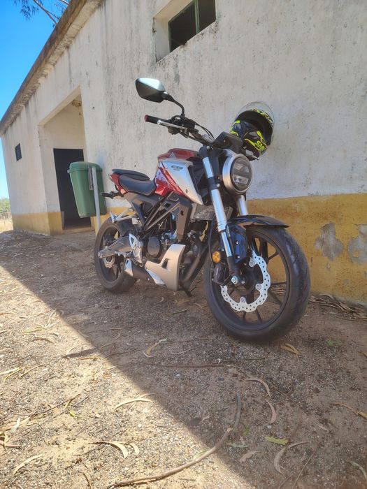 Honda CB 125R 2019