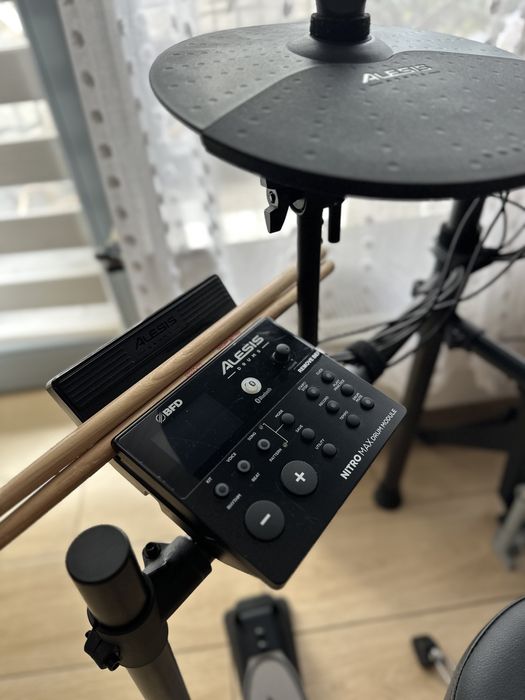 Perkusja Alesis Nitro Max na gwarancji