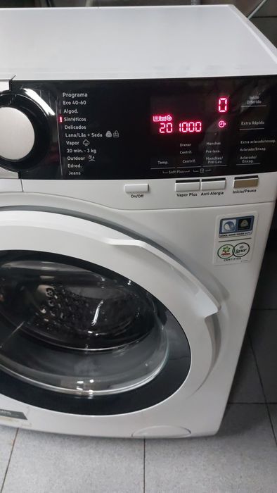 Maquina de Lavar roupa AEG 9kg
