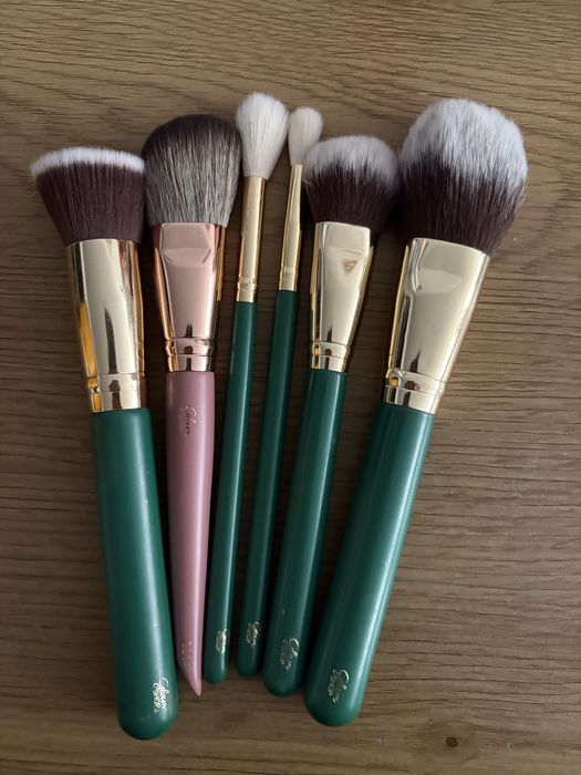 Pedzle Glam Shop
