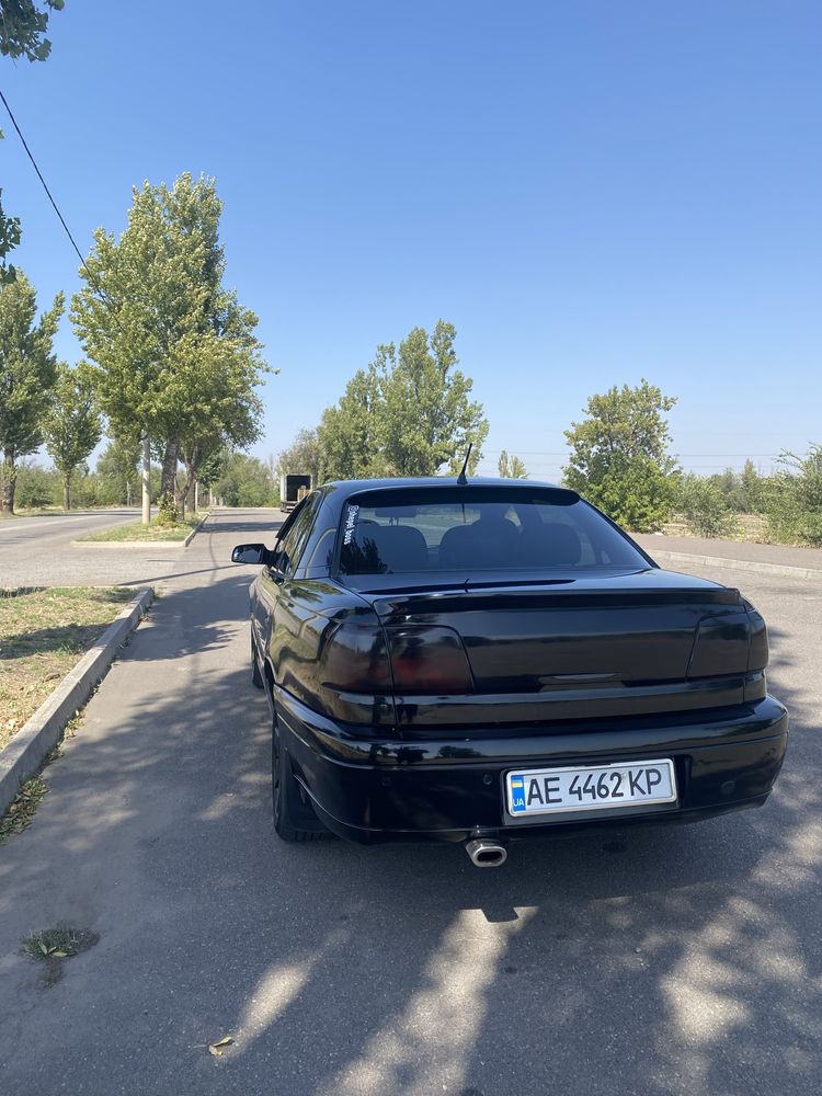 Opel Omega B 2.2