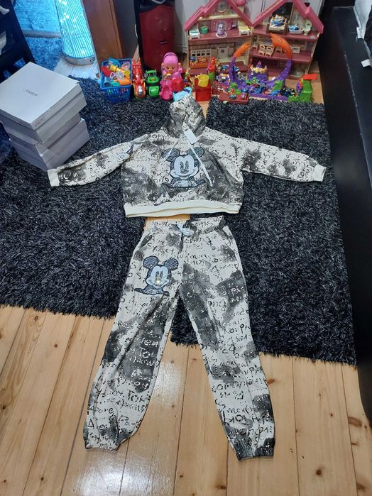 Nowy dres kolorowy myszka