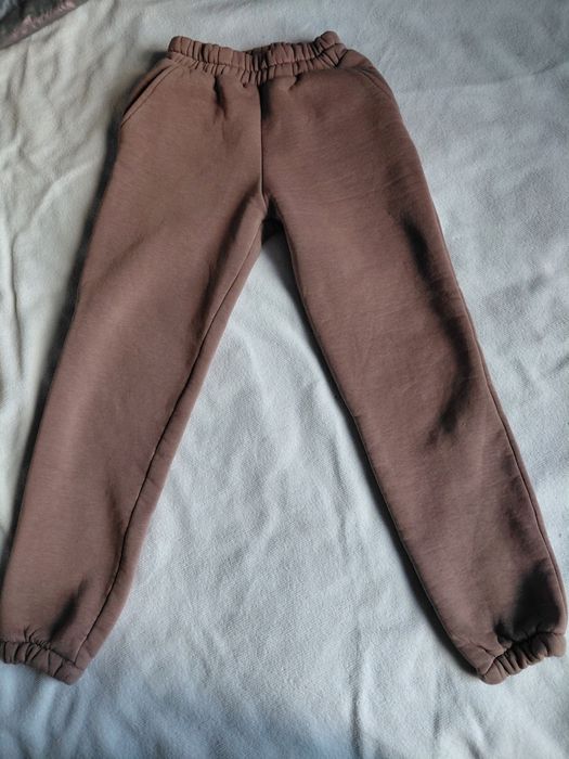 Продам кофту на замку 134 зріст на дівчинку.