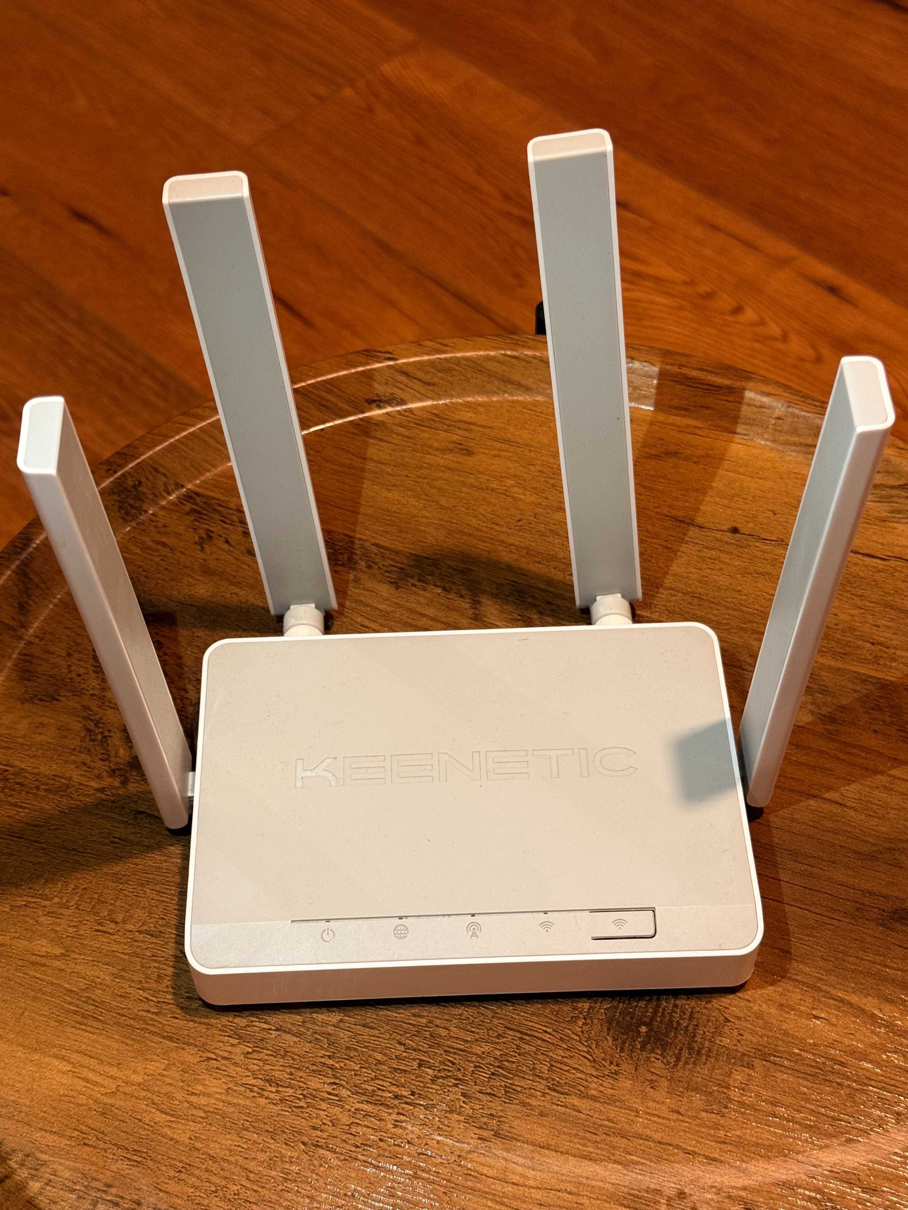 Router KEENETIC Runner 4G V2 2.4 GHz, Wi-Fi Mesh, Gniazdo SIM