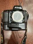 Фотоапарат Nikon N90s + батарейний блок MB-10