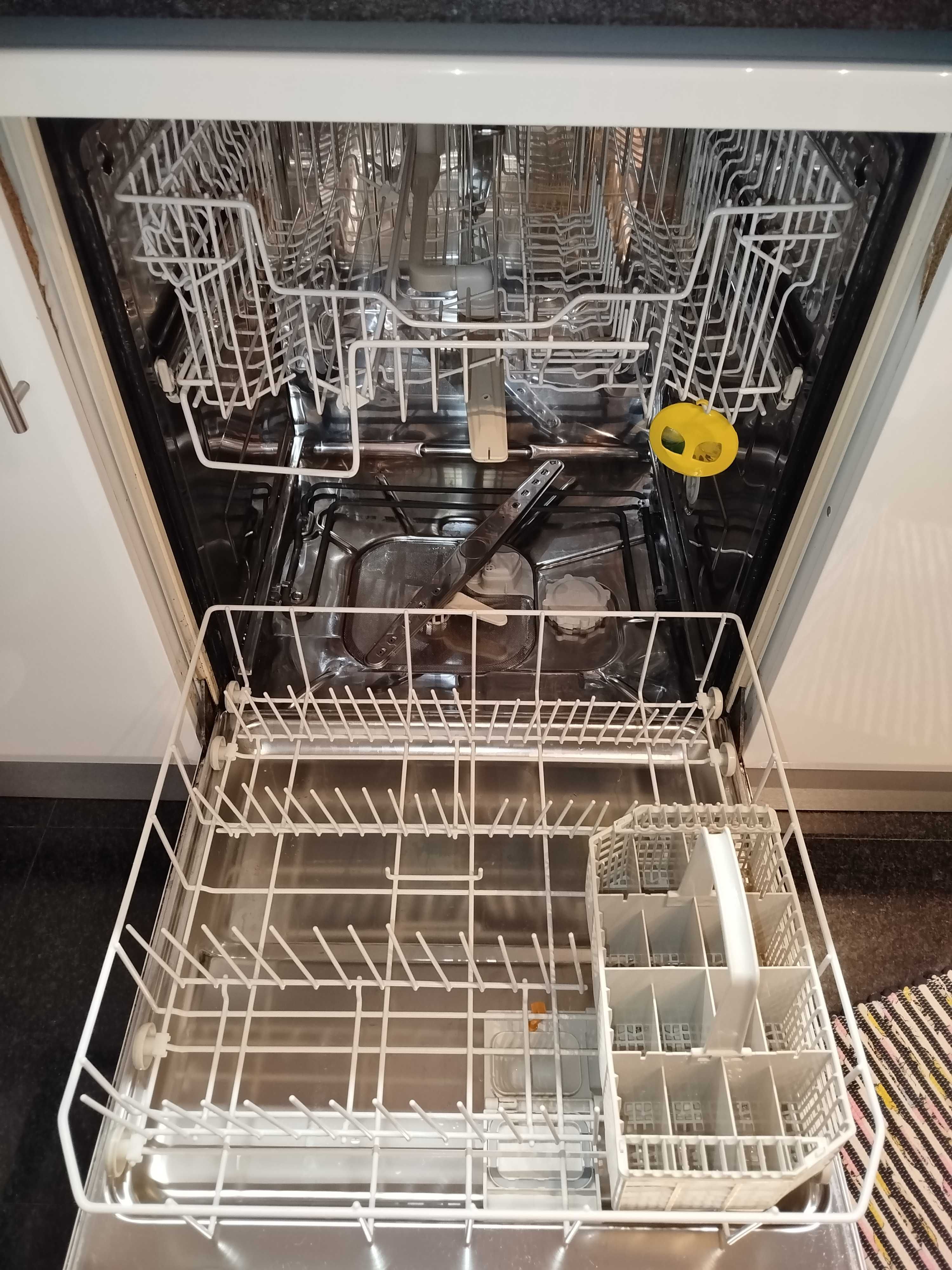 Máquina da louça Miele