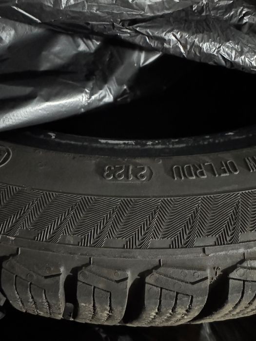 Шини MATADOR MP 93 Nordicca 235/40R18