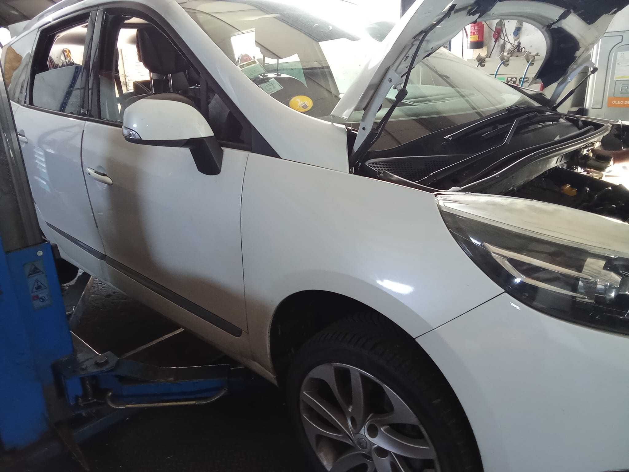 RENAULT SCENIC PARA PEÇAS