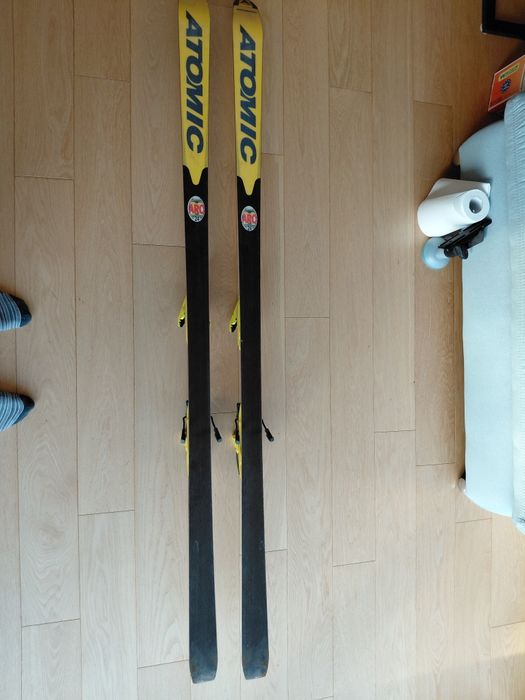 Narty zjazdowe Atomic ARC 24