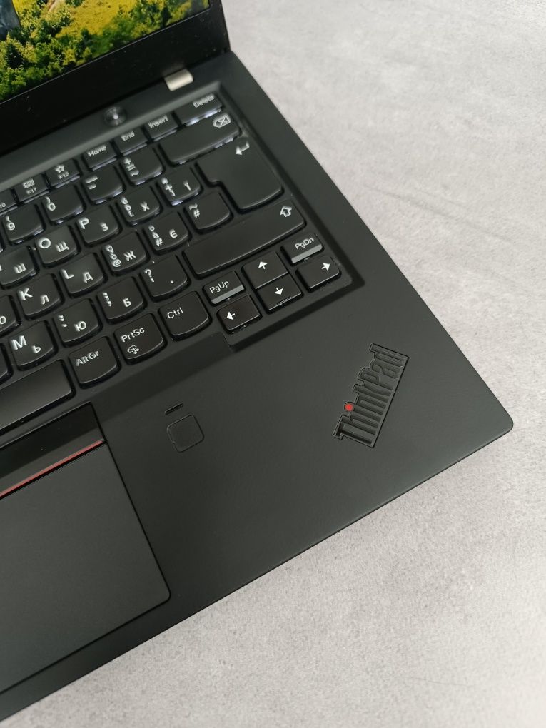 Ноутбук Lenovo ThinkPad X1 Carbon 6th/i5-8250U/8/256/14"/Full HD IPS