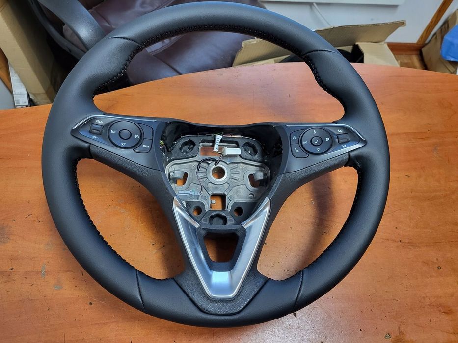 KIEROWNICA OPEL CROSSLAND X /// NOWA SKÓRA // 39109281 453798480 BEZ KAUCJI