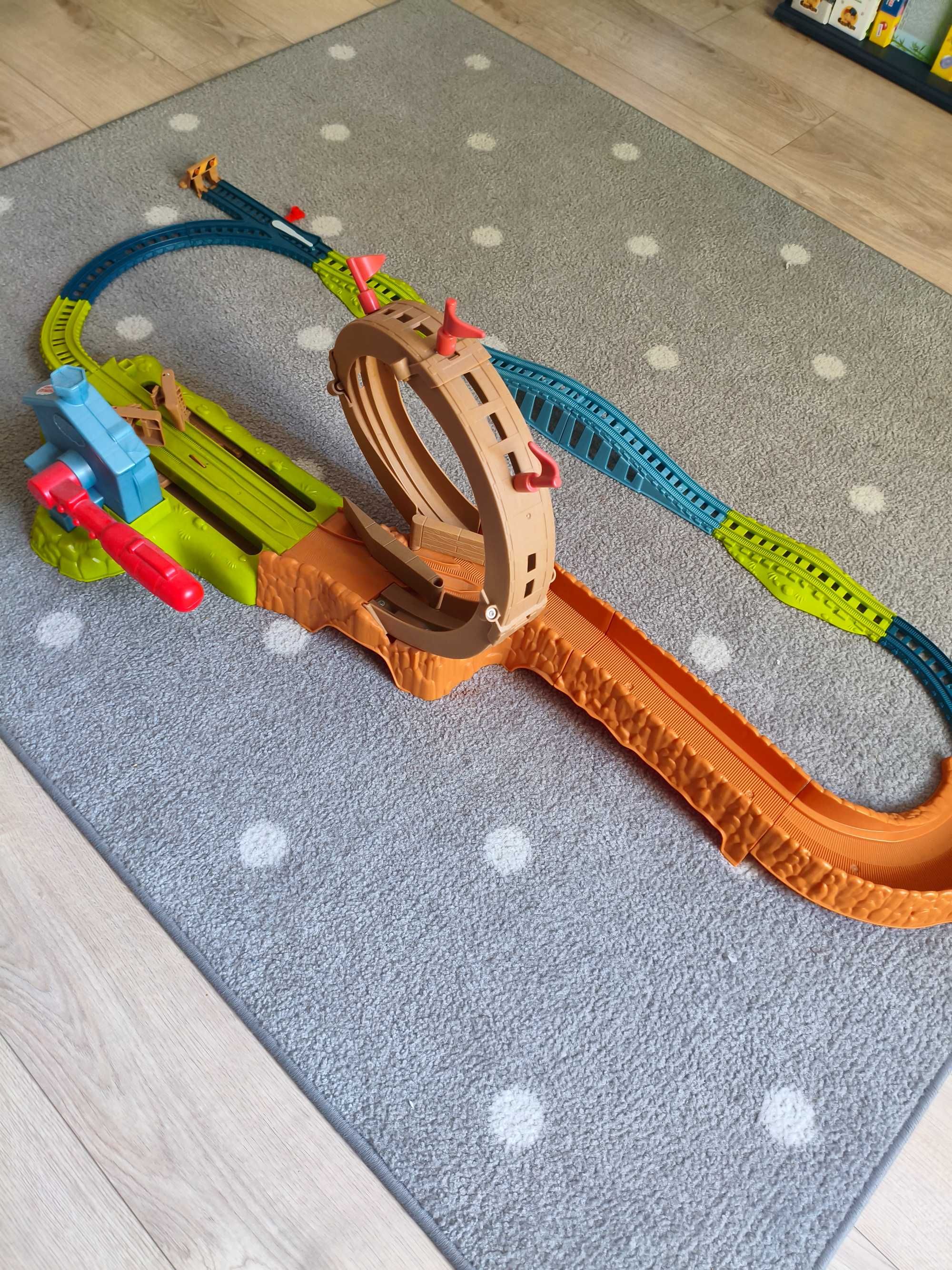 Zestaw Tomek i Przyjaciele Epicka Pętla Plac remontowy Fisher-Price