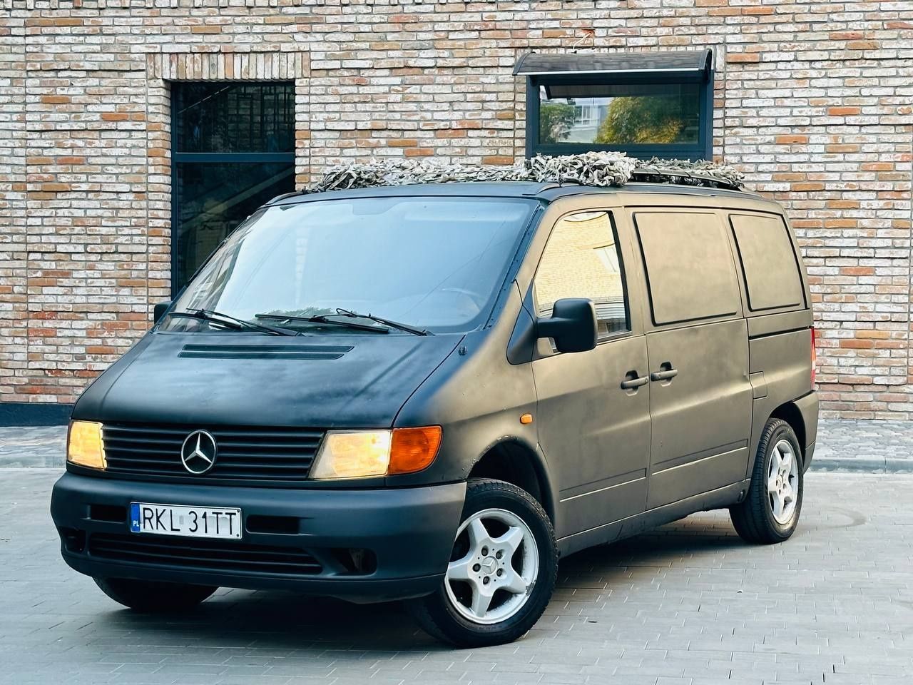 Продам автомобиль Мерс Vito 2,2 дизель