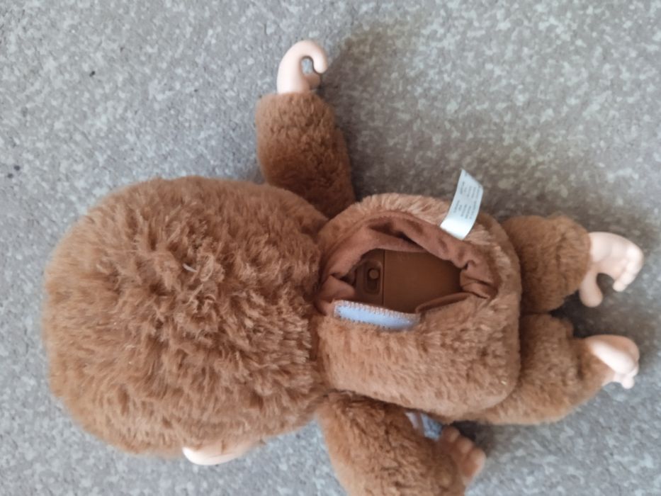 2. Litel manky interaktywna zabawka małpka