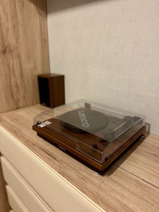 Gramofon Lenco LS-100