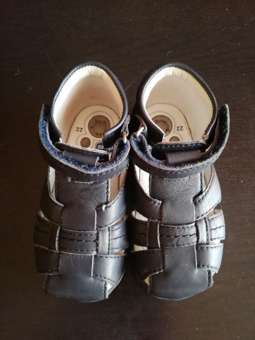 Vendo sandálias Chicco