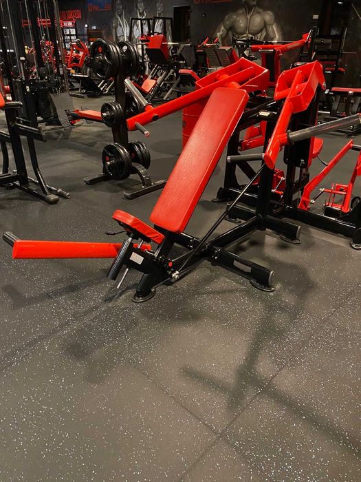 Maszyna Hammer Strength Iso-Lateral Shoulder Press do treningu barków