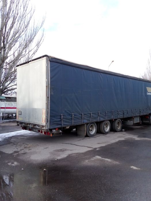 Продаю полуприцеп все вопросы по телефону