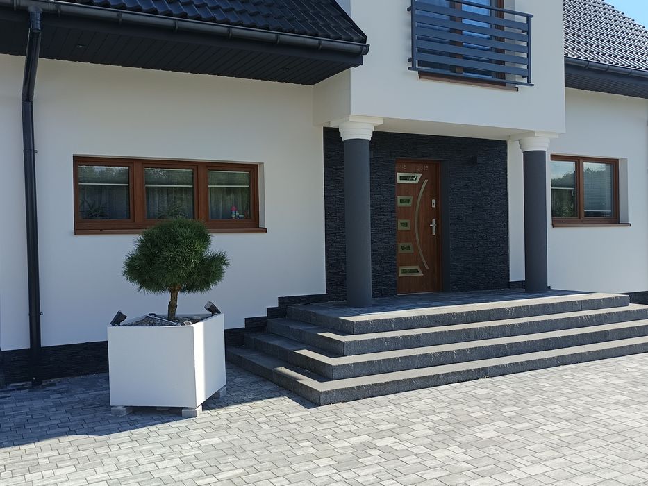 Kompleksowe elewacje budynków 16 lat doswiadczenia