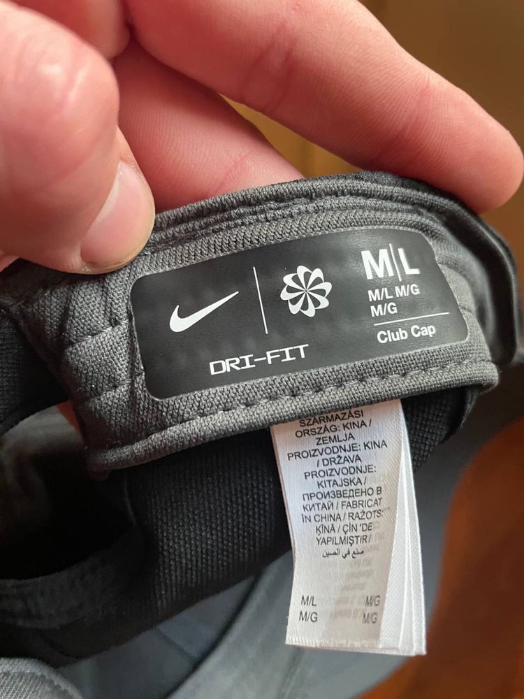 Кепка Nike Dri-Fit Club Cap Unstructured Featherlight black/white