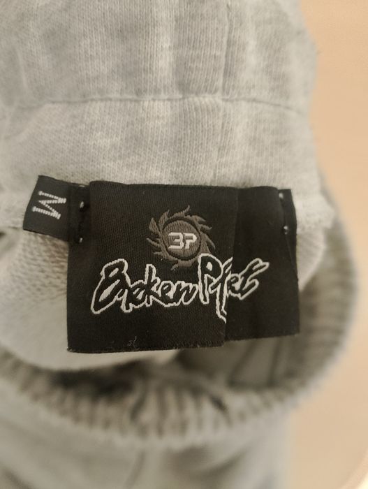 шорти Broken Planet M