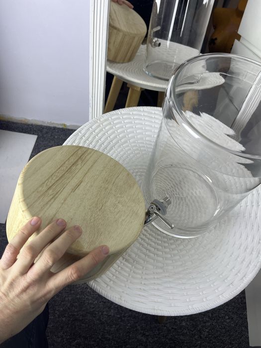 Słój z kranikiem, dyspenser na lemoniade / napoje