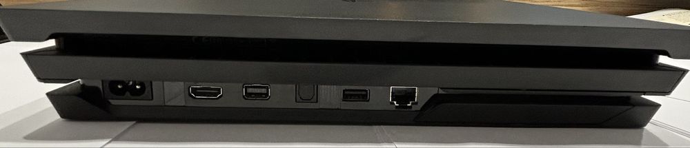 Playstation 4 pro+ pad dualshock+gra