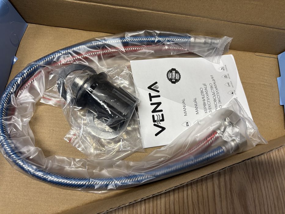 Змішувач для умивальника Venta VA2008.