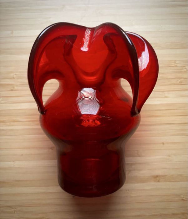Wazon rubinowy „Osiołek” lata 70- te ANTYK proj. Czesław Zuber