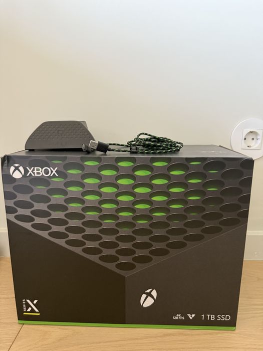 XBOX Series X 1TB (como novo)