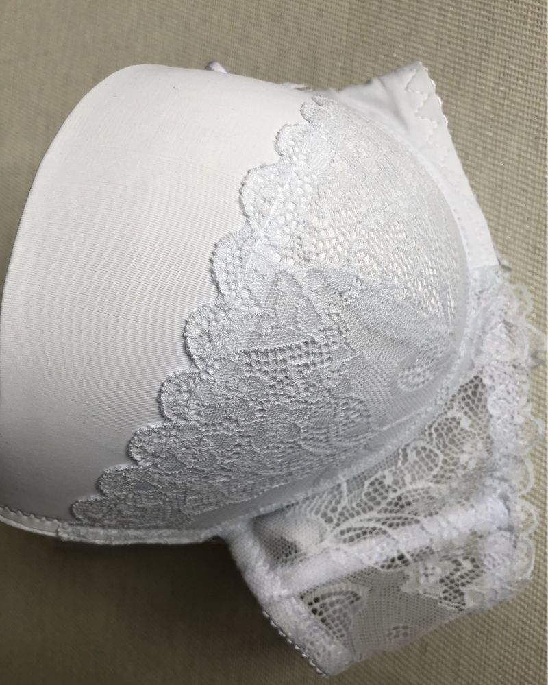 Stanik push-up - biały w rozmiarze 75D, nowy