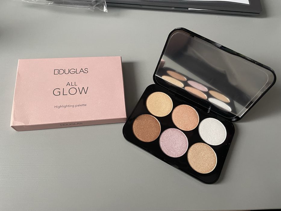 Nowa paletka rozświetlaczy douglas all glow