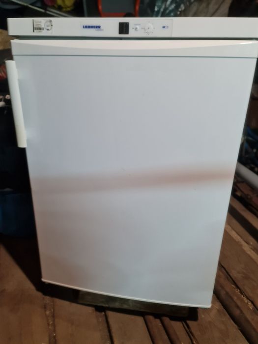 Продам мініхолодильник Liebherr