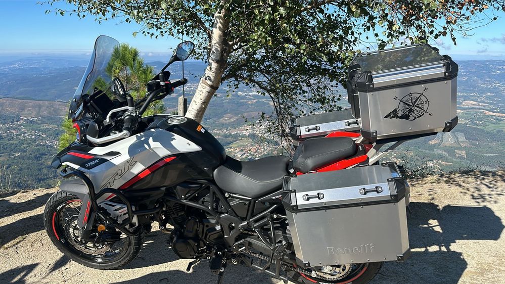 Benelli TRK 702X com apenas 2500km - 2024