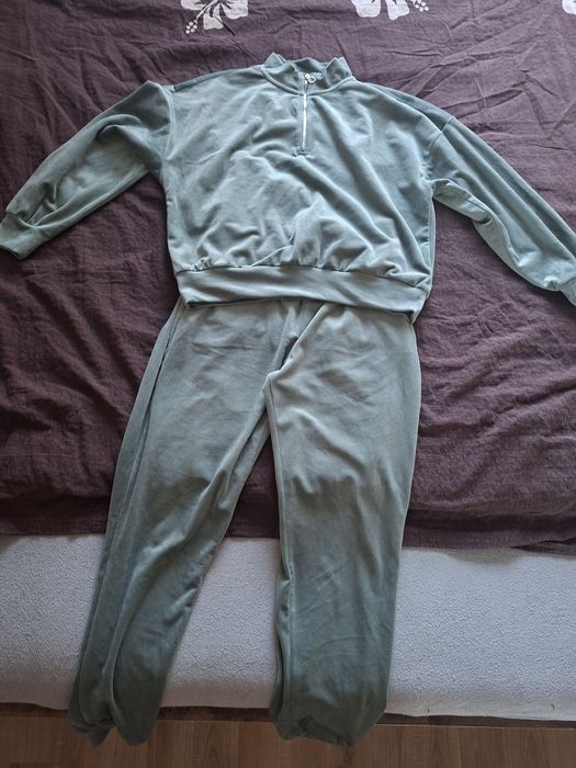 Dres dziewczęcy 158